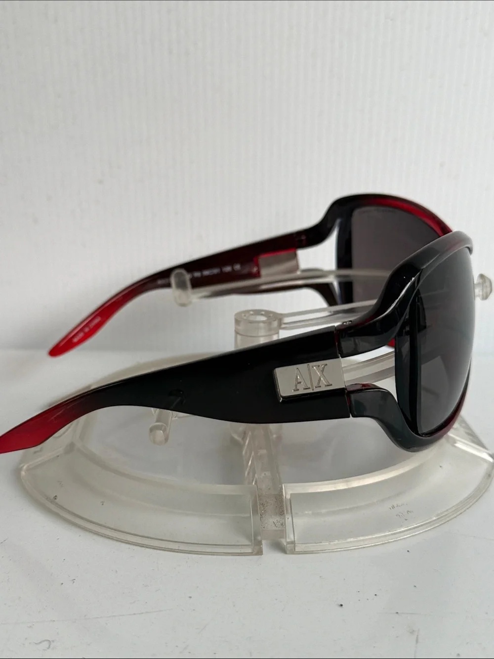 NEW ARMANI EXCHANGE AX100/S Red Black Ombré Sunglasses NEW WITHOUT TAGS